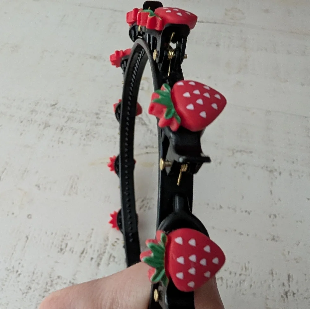 🔥 Charming Strawberry Kids Headband